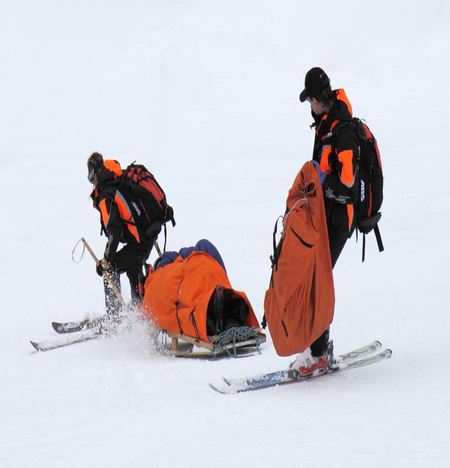 PRIMEROS AUXILIOS MONTAÑA
